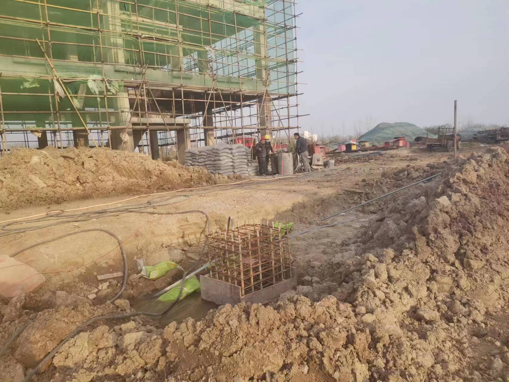 蔚县当桥梁出现裂缝的时候应该及时加固修补